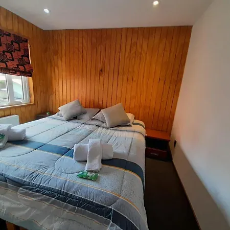 Almer Hostal Punta Arenas Exterior photo